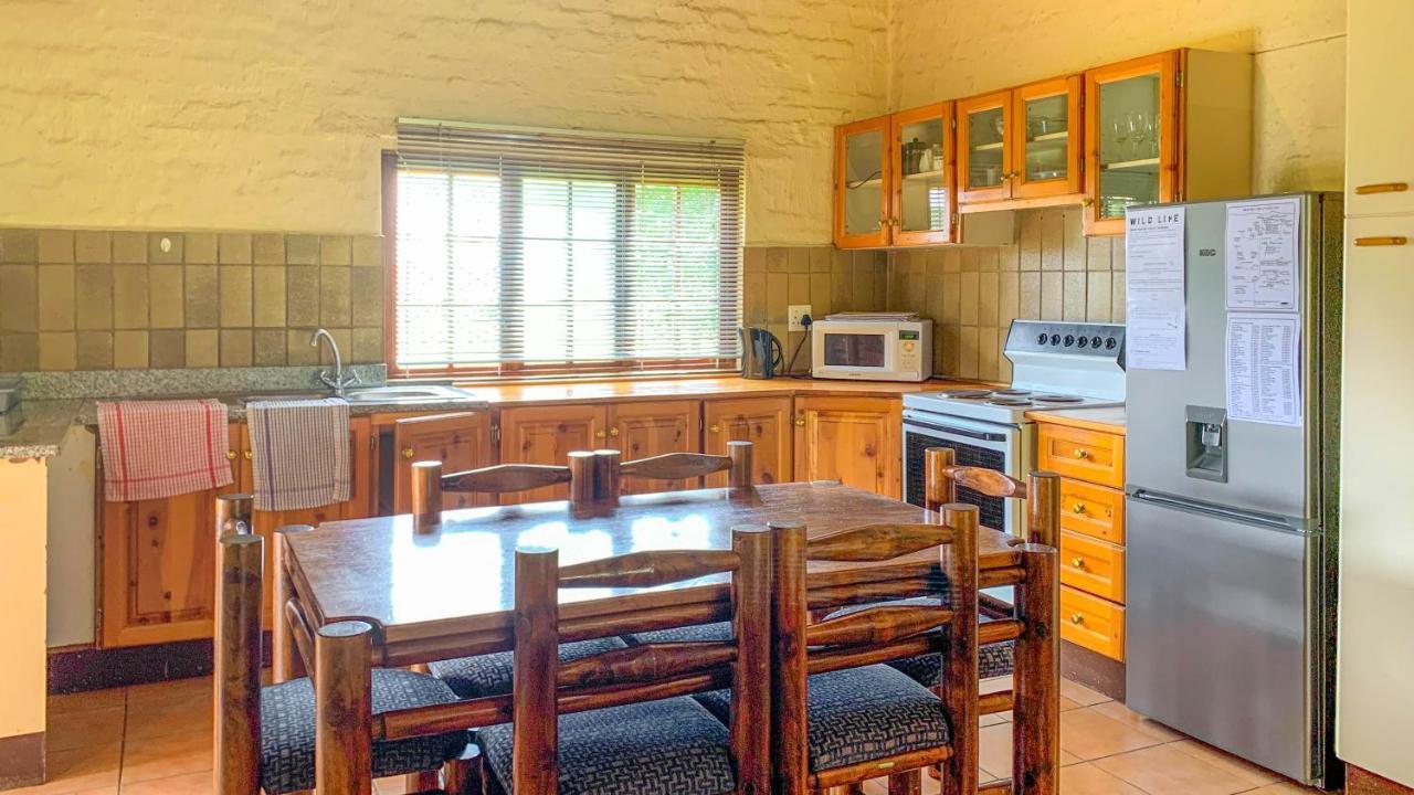 Wits End Mountain Resort Champagne Valley Εξωτερικό φωτογραφία