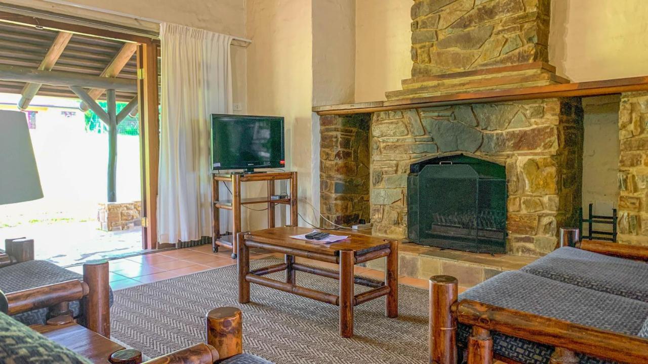 Wits End Mountain Resort Champagne Valley Εξωτερικό φωτογραφία