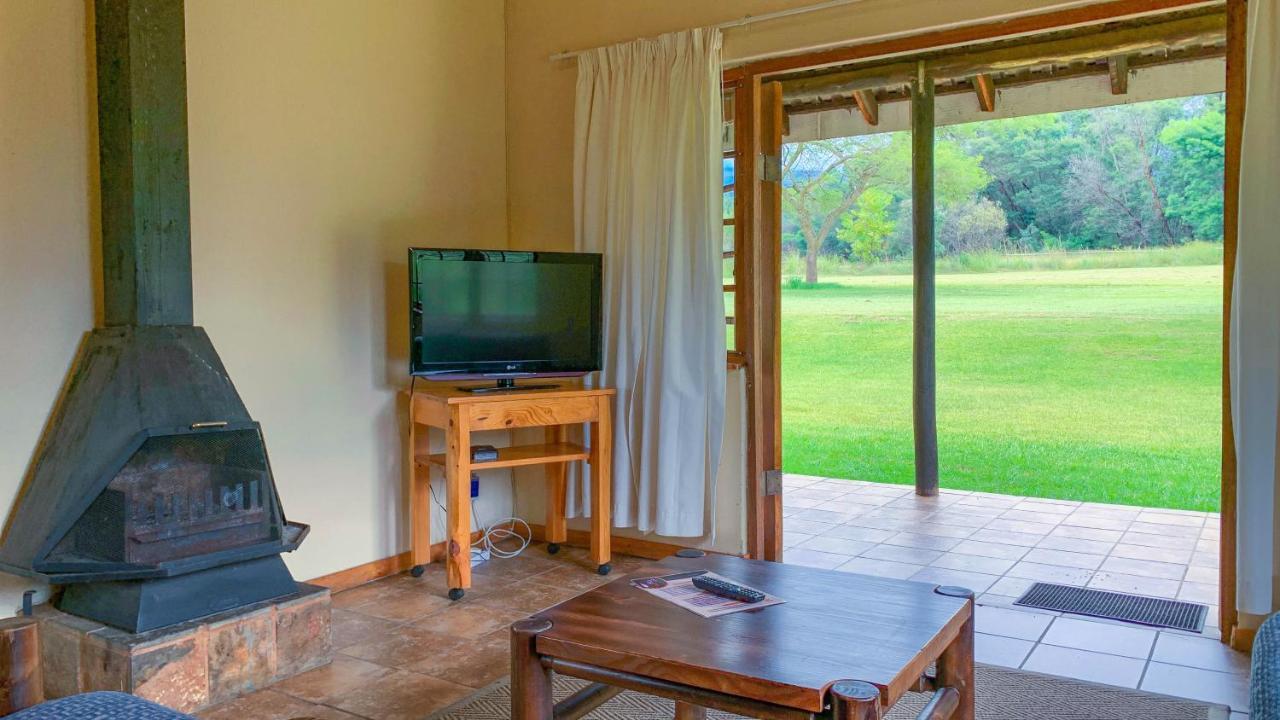 Wits End Mountain Resort Champagne Valley Εξωτερικό φωτογραφία