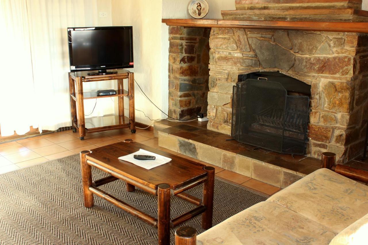 Wits End Mountain Resort Champagne Valley Εξωτερικό φωτογραφία