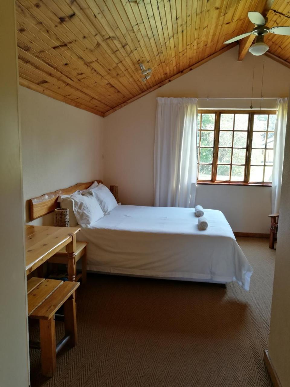 Wits End Mountain Resort Champagne Valley Εξωτερικό φωτογραφία