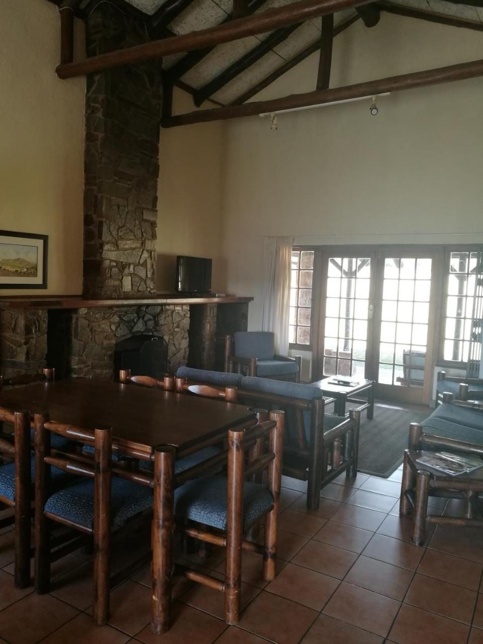Wits End Mountain Resort Champagne Valley Εξωτερικό φωτογραφία