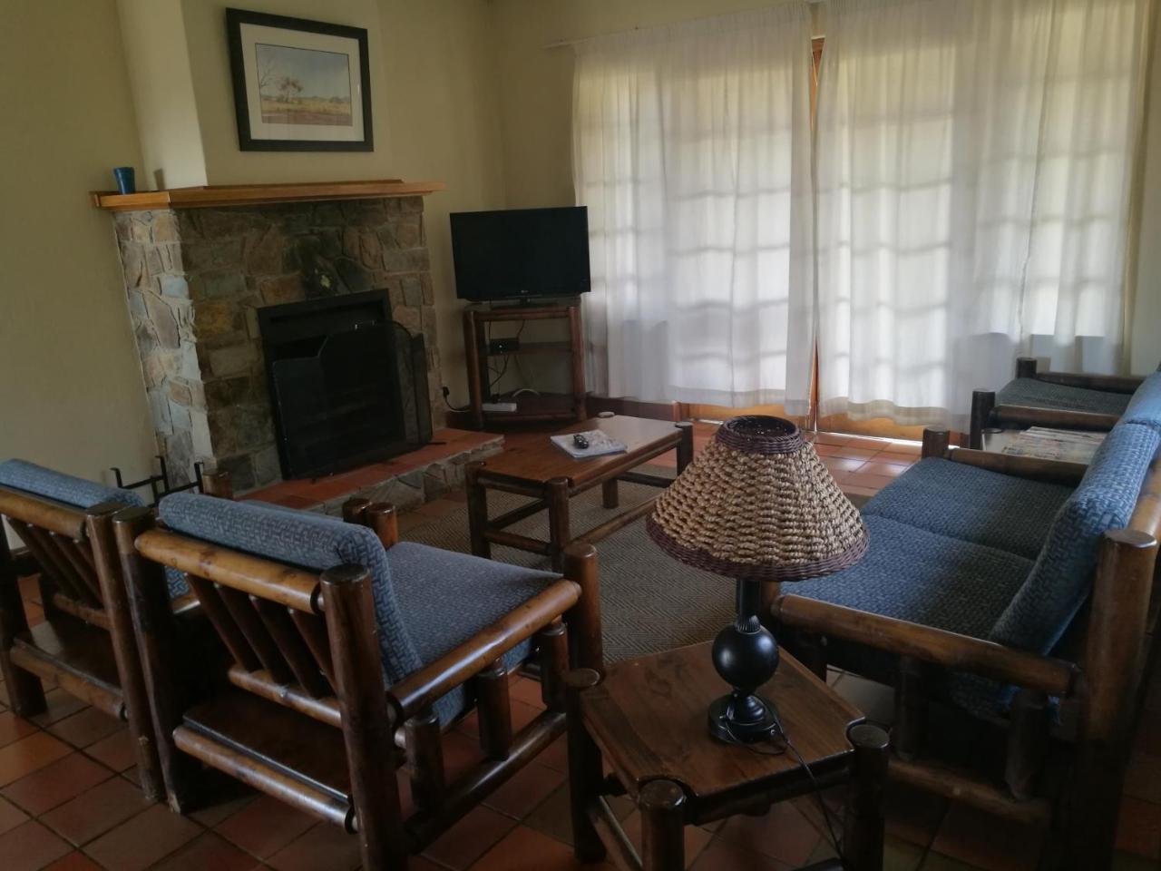 Wits End Mountain Resort Champagne Valley Εξωτερικό φωτογραφία
