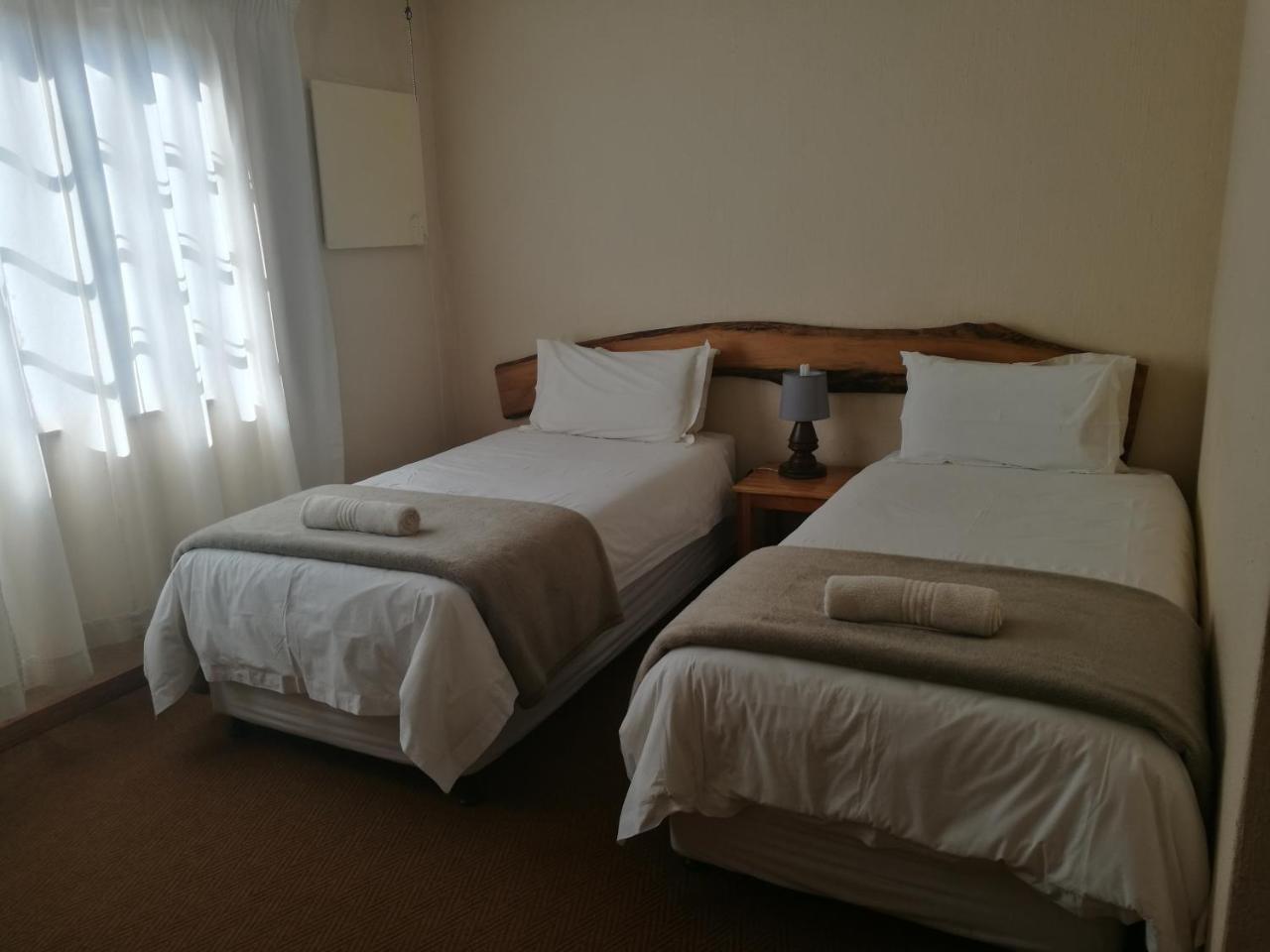 Wits End Mountain Resort Champagne Valley Εξωτερικό φωτογραφία